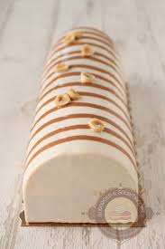 Buche Vanille Poire Noisette8 Buche De Noel Recette Dessert Noel Buche De Noel Aux Marrons