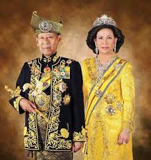 Almarhum sultan kedah, sultan abdul halim mu'adzam shah mangkat pada 11 sept, 2017 pada usia 89 tahun setelah memerintah kedah selama 59 tahun. Sultan Kedah Abdul Halim Muadzam Shah Biografi Profil Biodata