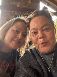 2 Wolves Herbal Apothecary (@2wolvesinc) • Instagram photos and videos