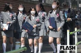 画像】芦田愛菜ちゃんのミニスカ制服姿、可愛すぎる