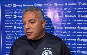 Confiança ESCAPA do Z-4! Vitória Explosiva Alivia Torcida! - Imagen principal del artículo