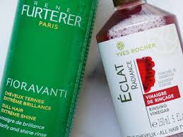 It will remove soap residue and leave hair soft and shiny. How To Use A Vinegar Rinse On Your Hair For Healthy Shiny Tangle Free Hair The Skincare Edit