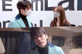 Crash landing on you stars seo ji hye and kim jung hyun are finally reuniting! Watch Kim Jung Hyun Gets Dressed Up In Character To Reunite With Crash Landing On You Co Star Seo Ji Hye Soompi