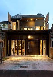 Ikut pengalaman saya sebagai kontraktor kos utk extend rumah teres 2 tingkat,saiz ubah suai 20' x 12' di atas rm 60k, bajet tersebut termasuk pemasangan siling,wiring,lampu,plumbing dan tabletop ukuran standard 9'x 6' perlu di ingatkan,harus ada perbincangan tentang material yang di gunakan utk kerja2 mengubah suai,,ini penting untuk mengelakkan kesalah fahaman antara kontraktor dan pemilik. Aku Bukan Bidadari Id Dan Reno Sapa Cakap Rumah Biasa2 Tak Boleh Jadi Rumah Luar Biasa