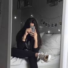 Check out this awesome no face inspired design on. Pfp Selfie Aesthetic Girl No Face Novocom Top