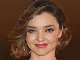 Fesyen rambut wanita terkini 2018. 7 Gaya Rambut Yang Cocok Untuk Wanita Usia 30 An Ala Artis Hollywood