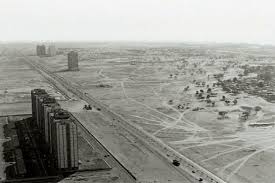 An Old Pic Of The Hilton Apartments Sheikh Zayed Road Dubai Dubai Pictures Dubai Uae