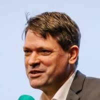 Lukas Berg Email & Phone Number