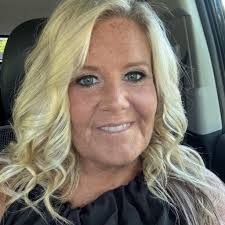 Patty Ledoux's Instagram, Twitter & Facebook