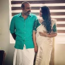 Now enjoy the latest troll and videos from popular malayalam facebook pages. Chemban Vinod And Wife Finally Responds To Trolls Malayalam News Indiaglitz Com