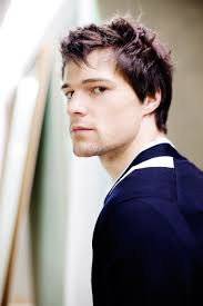 Он завоевывает все большую популярность на родине и за рубежом. 900 Danila Kozlovskij Danila Kozlovsky Ideas Russian Film Theatre Actor Danila Kozlovsky