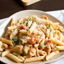 Pates Cremeuse Tomates Poulet Et Parmesan Recette Recette Pates Poulet Recette Pate Recettes De Cuisine