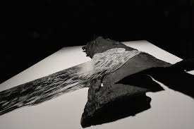 Tomoko Amaki Abe : Glass