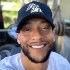 Adrian Hilburn (@Coachhilburn)