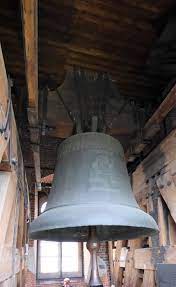 Królewski dzwon zygmunt or dzwon zygmunta) is the largest of the five bells hanging in the sigismund tower of the wawel cathedral in the polish city of kraków.it was cast in 1520 by hans behem and named after its patron, sigismund i, king of poland and grand duke of lithuania, who commissioned it. Dzwon Zygmunt Dzwon Zygmunta Krakow Zdjecia
