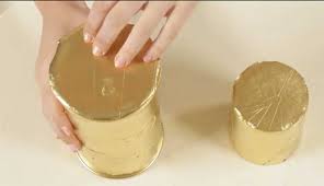 Eğer boyalarınızın arasında 'kırmızı' yoksa dert etmeyin. Gold Sprey Boya Kullanimi Ile Muhtesem Dekorasyon Onerileri