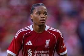 Liverpool Shocker: Young Star Ngumoha Forces Sacrifice?! - Imagen principal del artículo