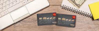 The card is providing %3 cash back. 10 Benefits Of The Wells Fargo Student Credit Card