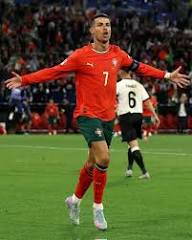 Cristiano Ronaldo🇵🇹 938 goals now