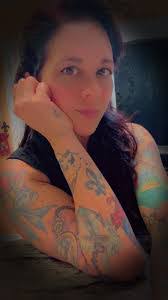 Shawna Frederick's Instagram, Twitter & Facebook