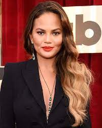 1 on your hair inspo pinterest board, because the ombré blonde plus the sexy waves is an unstoppable recipe for tress perfection. Celebrity Ombre Hair Ideas