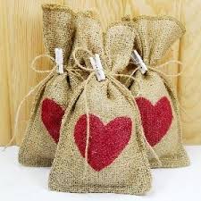 Kumaştan lavanta kesesini nasıl yapıyorum anlatmaya çalışacağım. Lavanta Kesesi Nasil Yapilir Artesanato Lembrancinhas Looks