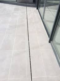 Photo Caniveau A Fente Seine Et Marne 77 Caniveau A Fente Piscine Amenagement Paysager Terrasse Piscine