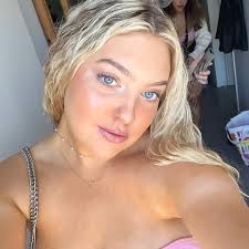 JULIA JOHANSSON (@juliaajohansson_) • Threads, Say more