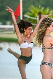 Sarah Hyland Leaked Pics Complete Photos & Video Media 963