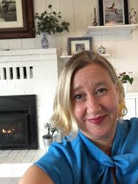 Jennifer Doering's Instagram, Twitter & Facebook