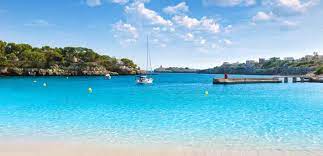 Below ground level, the caves contain. á… Urlaub In Porto Cristo Sehenswurdigkeiten Strande Ferienhauser