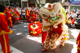 Hva vet du om kinesisk nyttår? Hvordan Vite Forskjellen Mellom Kinesisk Lion And Dragon Dances