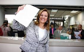 Margarita zavala solicitó al instituto nacional electoral (ine) ser considerada aspirante a la candidatura a la presidencia por la vía independiente con la promesa de que representará una. Margarita Zavala Se Registra Como Candidata Independiente A La Presidencia Rumbo Al 2018 El Sol De Mexico Noticias Deportes Gossip Columnas