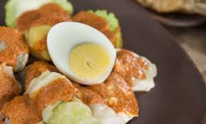 Batagor ini biasanya disajikan dengan bumbu kacang sebagai pelengkap rasa, atau ada juga batagor kuah (yang kuahnya sama seperti bakso). Pilih Siomay Atau Batagor Mana Yang Lebih Sehat Page 1 Of 3 Winnetnews Com