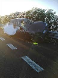 Un incidente stradale si è verificato nella tarda mattinata di oggi, sabato 25 gennaio, lungo l'autostrada a14 in direzione sud (al km 412.8 verso taranto). Vasto Incidente Sull A14 Nello Schianto Muore Una Bambina Di 10 Anni Le Foto