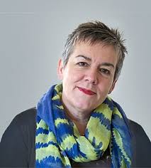 The Professor Jan Dewing Memorial Award