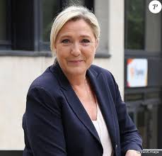 Pour les articles homonymes, voir le pen. Marine Le Pen Sa Fille Mathilde Cambriolee En Pleine Nuit Purepeople