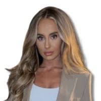 Jenna Orr's Instagram, Twitter & Facebook