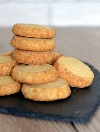 Pin By Jane Manns On Bake In 2021 Biscuit Recipes Uk Cookie Recipe Uk Traditional Shortbread Recipe