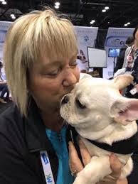 Nicole Vee's Instagram, Twitter & Facebook