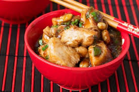 Poulet Thai Avec Sauce Aux Arachides A La Mijoteuse Peanut Sauce Recipe Slow Cooker Meat Chicken Crockpot Recipes