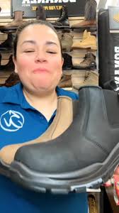 Botines contra el agua 💦 #botines #botinesparahombre #boots #campo  #botinesdetrabajo #mexicanosenusa #restaurant #botinespararestaurant  #cocineros #meseros #jardineros #plomeros #boots @Sandra Western