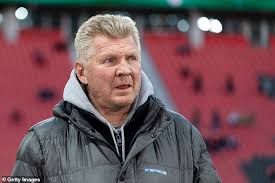 They have two children, emilie and christopher. Bayern Munich Icon Stefan Effenberg Slams Lothar Matthaus For Fuelling Talk Of Hansi Flick S Future Express Digest