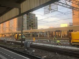 Door de storing is de bediening van seinen en wissels ontregeld. Dit Weekend Geen Treinverkeer Op Leiden Centraal Sleutelstad