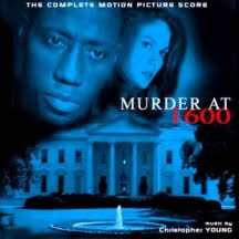 Un detective del departamento de homicidios y una joven del servicio secreto descubren una peligrosa conspiración contra el gobierno cuando investigan un asesinato en la casa blanca. Mundobso Asesinato En La Casa Blanca