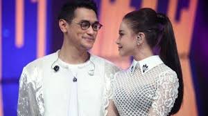 Rossa group, en kritik durumlarda kaliteli çözümleri sunan, başarısından. Tampil Di Panggung Indonesian Idol Membuat Afgan Gugup Karena Ada Rossa Tribunnews Com Mobile