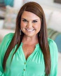 Susan Lovelace's Instagram, Twitter & Facebook