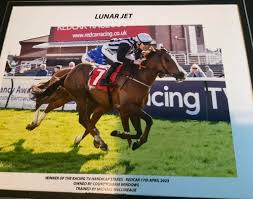 From Tony Knapton photography just...