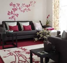 Oriental Style Living Room Love The Dark Charcoal Grey Coach With The Pop Of Raspberry Reddish Pink Asian Living Rooms Asian Home Decor Burgundy Living Room
