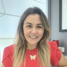 Dra. FERNANDA BARBOSA PAULA